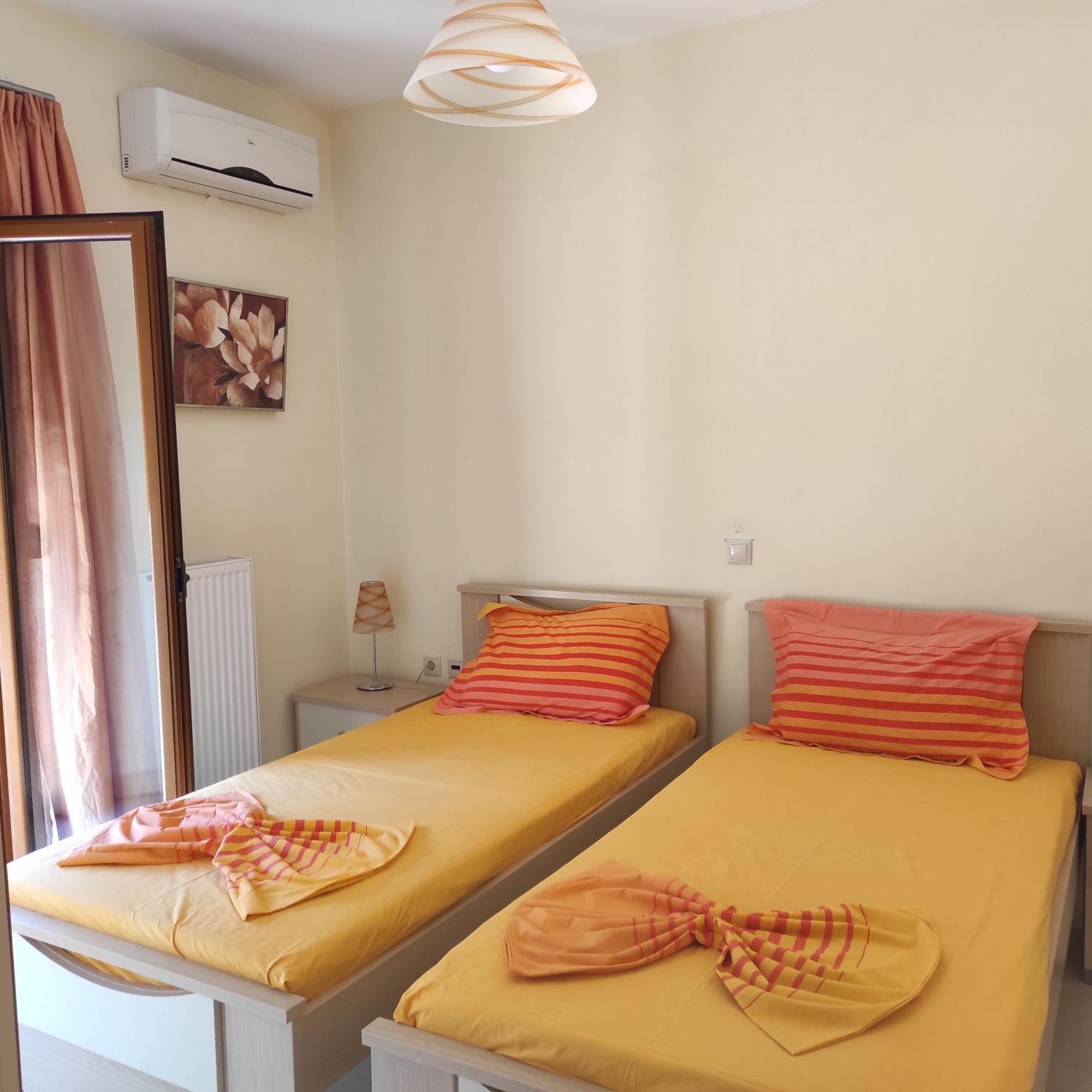 Helidonia Villas Pigi  ภายนอก รูปภาพ