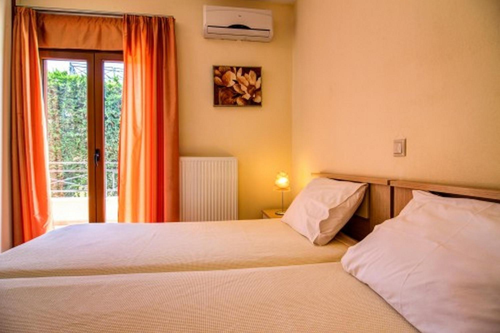 Helidonia Villas Pigi  ห้อง รูปภาพ